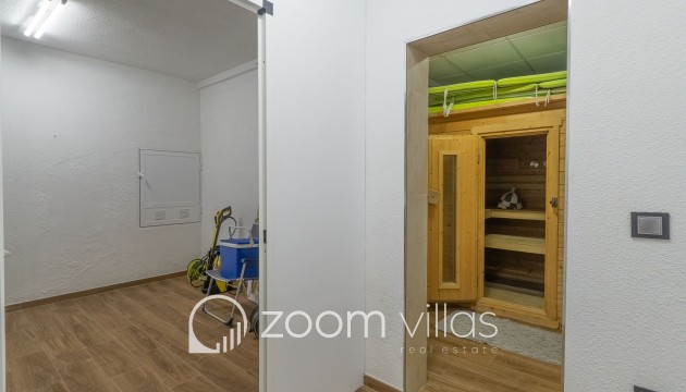 Resale - Villa - Altea