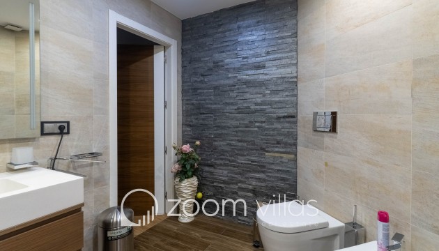 Resale - Villa - Altea