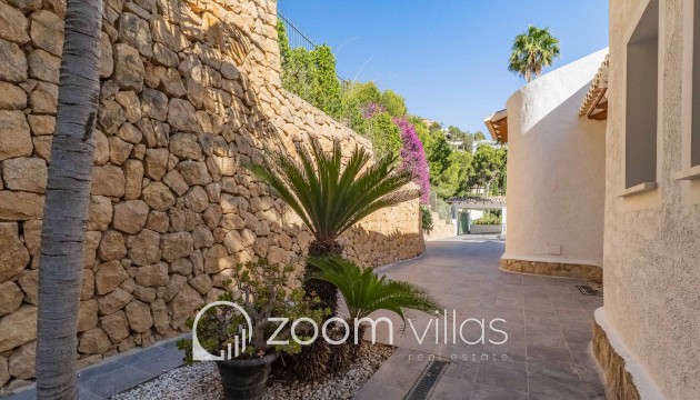 Resale - Villa - Altea
