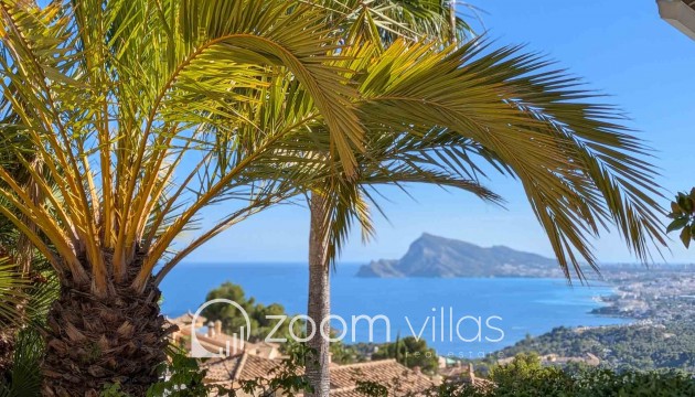 Resale - Villa - Altea