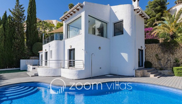 Resale - Villa - Altea