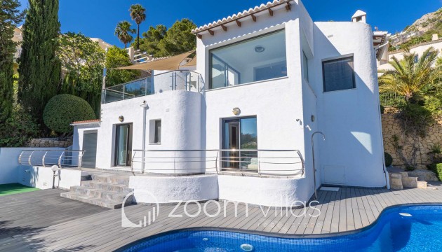 Resale - Villa - Altea