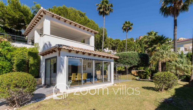 Resale - Villa - Altea