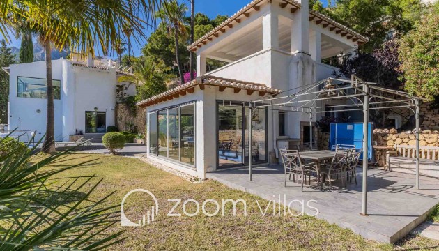 Resale - Villa - Altea