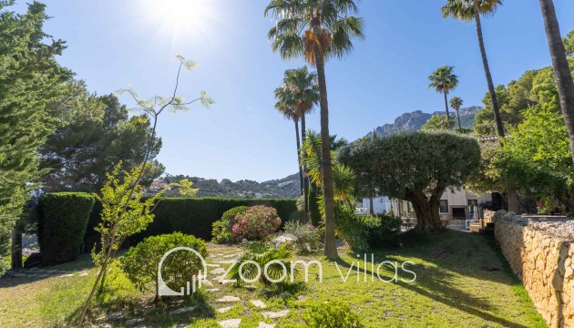 Resale - Villa - Altea