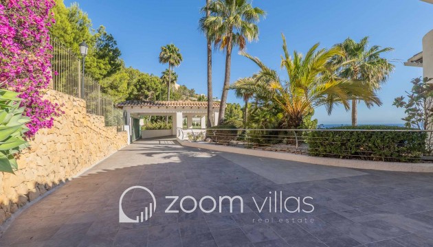 Resale - Villa - Altea