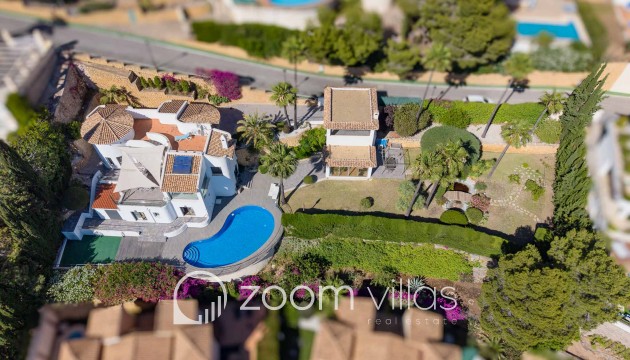 Resale - Villa - Altea