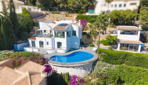 Resale - Villa - Altea