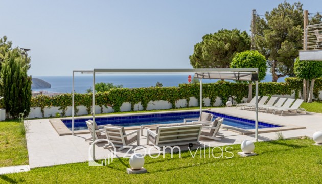 Resale - Villa - Moraira - Benimeit