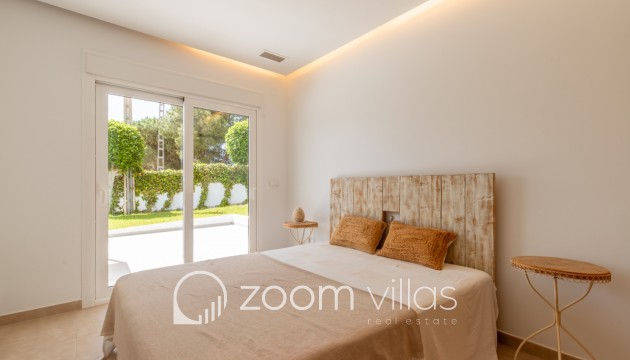 Resale - Villa - Moraira - Benimeit