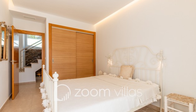 Resale - Villa - Moraira - Benimeit