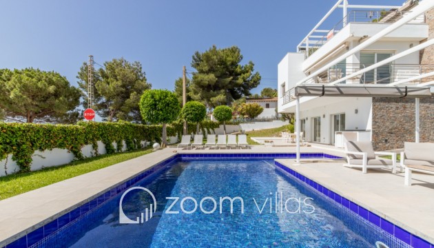 Resale - Villa - Moraira - Benimeit