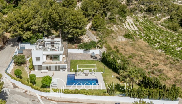 Resale - Villa - Moraira - Benimeit