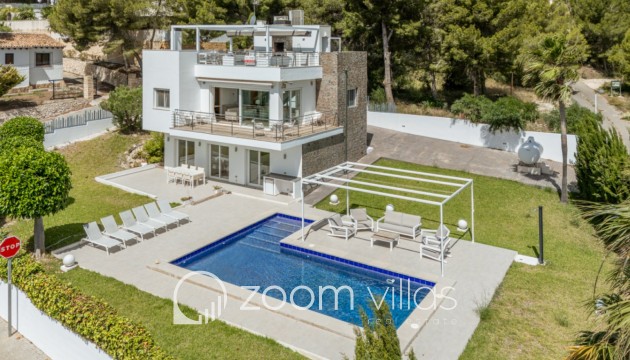 Resale - Villa - Moraira - Benimeit