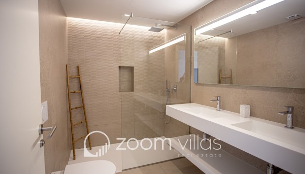 Resale - Villa - Benitachell  - Cumbre del Sol