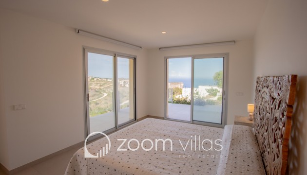 Resale - Villa - Benitachell  - Cumbre del Sol
