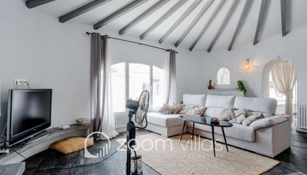 Resale - Villa - Calpe