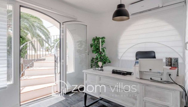 Resale - Villa - Calpe