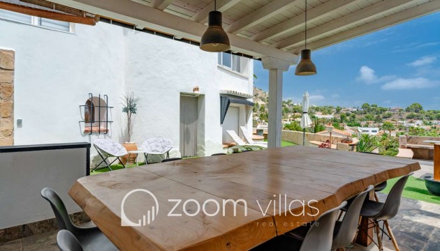Resale - Villa - Calpe