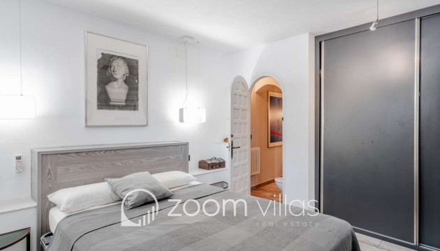 Resale - Villa - Calpe