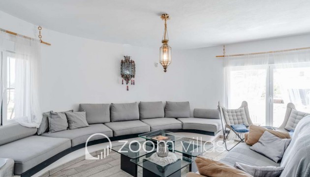 Resale - Villa - Calpe