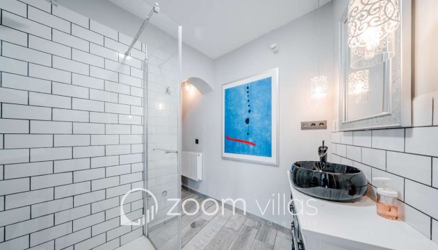 Resale - Villa - Calpe
