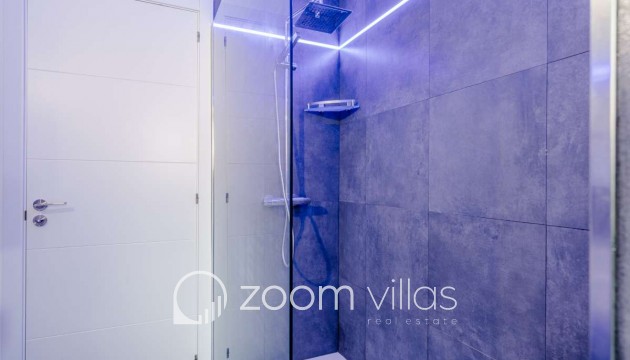 Resale - Villa - Calpe