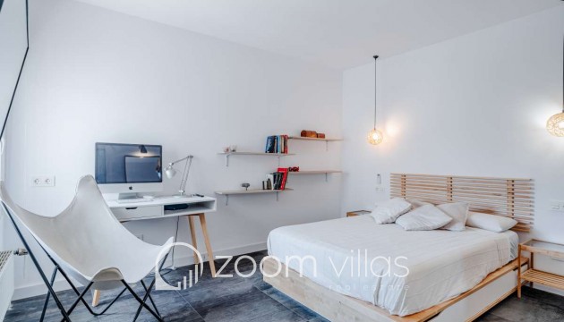 Resale - Villa - Calpe