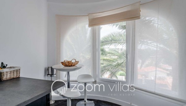 Resale - Villa - Calpe
