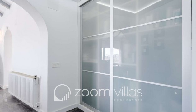 Resale - Villa - Calpe
