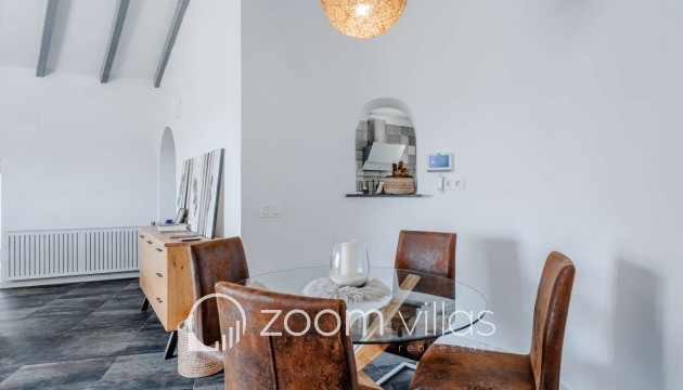 Resale - Villa - Calpe