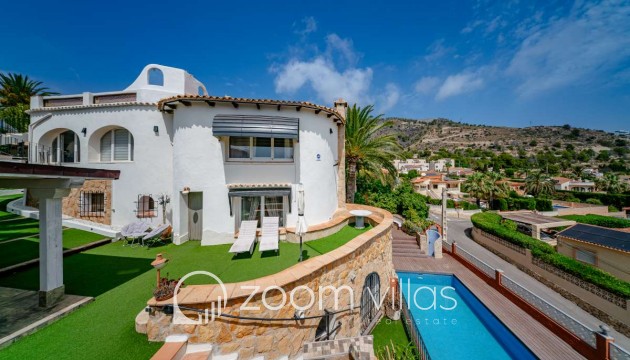 Resale - Villa - Calpe