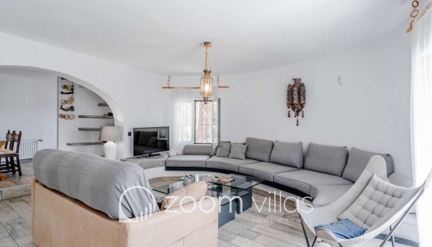 Resale - Villa - Calpe
