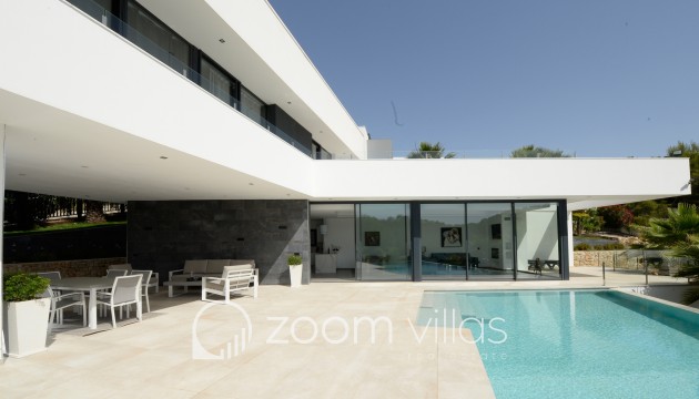 Resale - Villa - Jávea