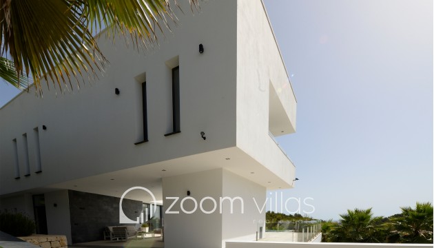 Resale - Villa - Jávea