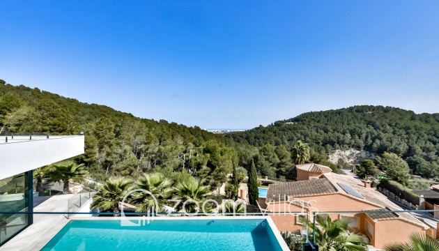 Resale - Villa - Jávea