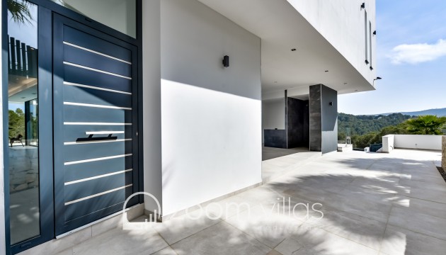 Resale - Villa - Jávea