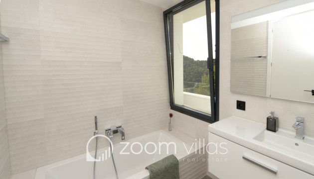 Resale - Villa - Jávea