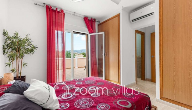 Herverkoop - Villa / Halfvrijstaand - Calpe