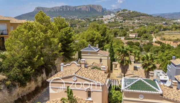Herverkoop - Villa / Halfvrijstaand - Calpe