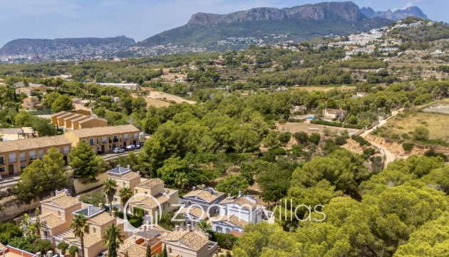 Herverkoop - Villa / Halfvrijstaand - Calpe