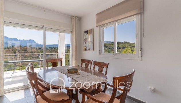 Resale - Villa - Calpe