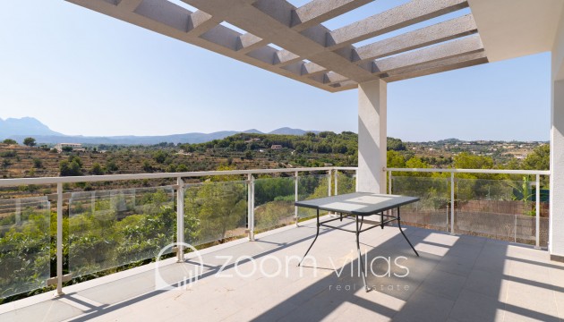 Resale - Villa - Calpe