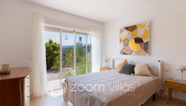 Resale - Villa - Calpe
