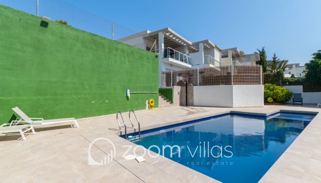 Resale - Villa - Calpe