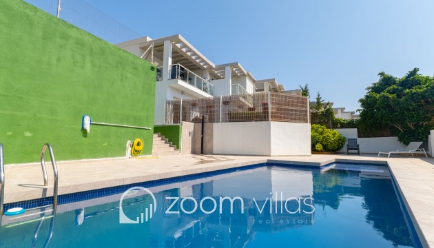 Resale - Villa - Calpe
