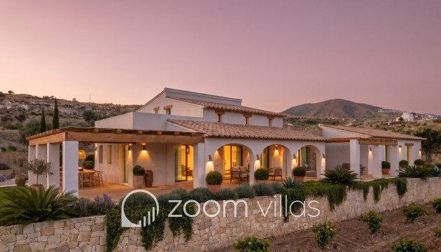 Resale - Villa - Moraira