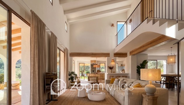 Resale - Villa - Moraira