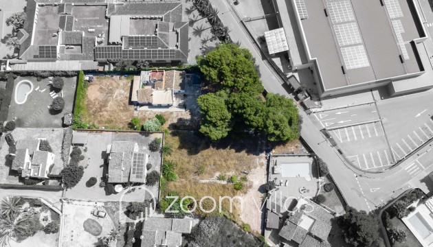 Resale - Plot / Land - Jávea - Adsubia