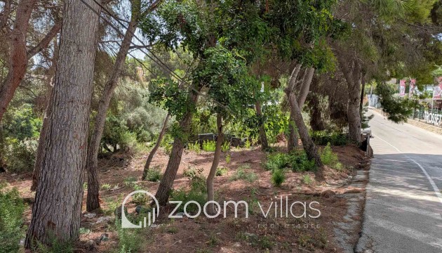 Resale - Plot / Land - Moraira - Pinar del advocat